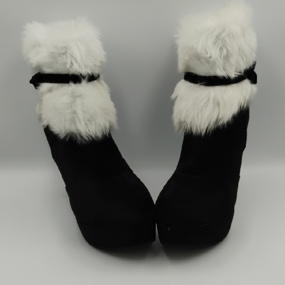 Women's Black and White Heeled Boots